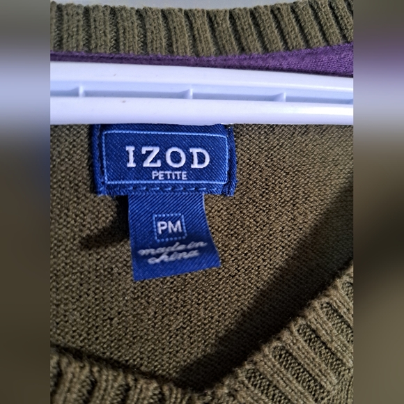 IZOD Green with Purple Argyle Pattern Petite Medium - Picture 2 of 5
